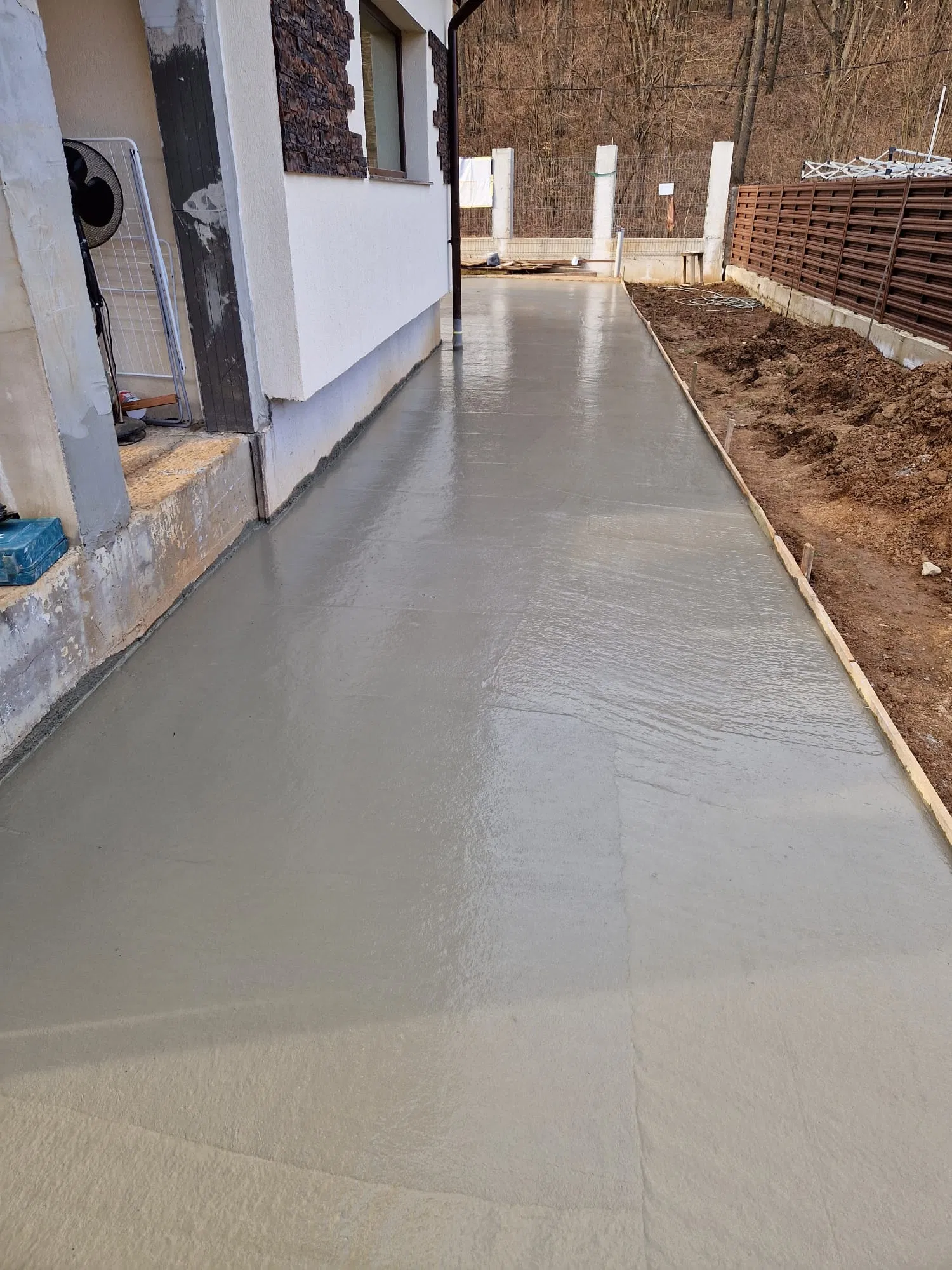 Lucrări construcții și finisaje